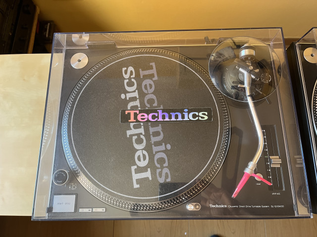 2 platos technics SL 1210 M3D