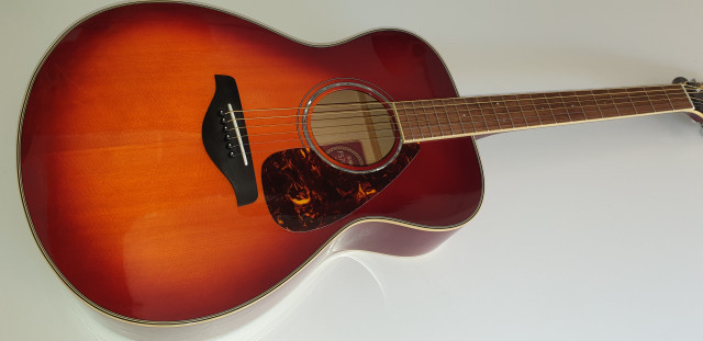 Guitarra Acústica YAMAHA FS740SFM Western