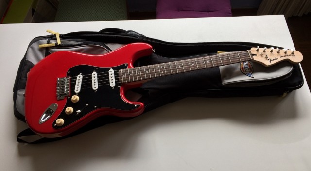 Fender Stratocaster (No original)