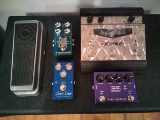 Pedales chulos! Suhr, MXR, Rotosphere, TC Electronics...