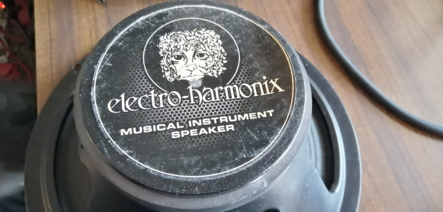 Altavoz electro harmonix