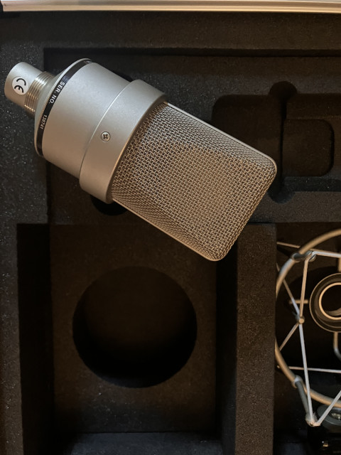 Micrófono Neumann Tlm 103