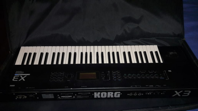 KORG X3 sintetizador