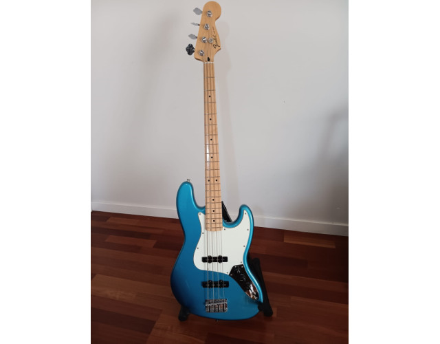Fender Standard JAZZ BASS