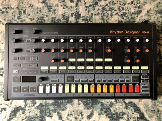 Behringer RD8