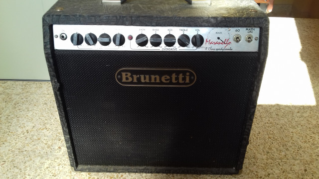 Amplificador combo de guitarra BRUNETTI Maranello (20W ) Edición cuenta km