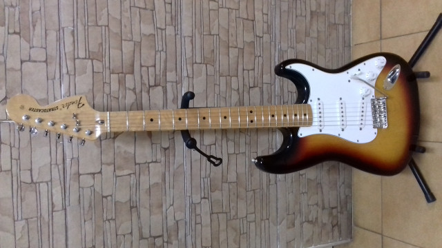 Cambio Fender Strato classic 70