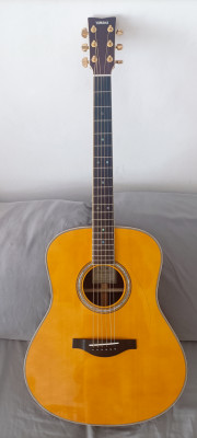 Guitarra acústica Yamaha Transacoustic LL-TA 650€