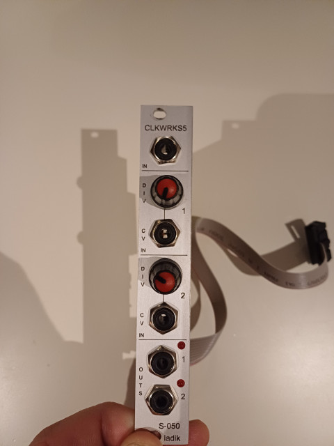 LADIK VC Clock divider eurorack