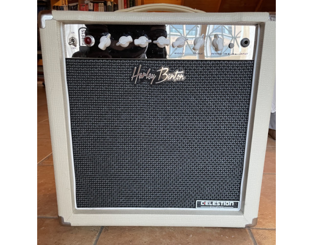 RESERVADO Ampli Harley Benton Tube 15 Celestion