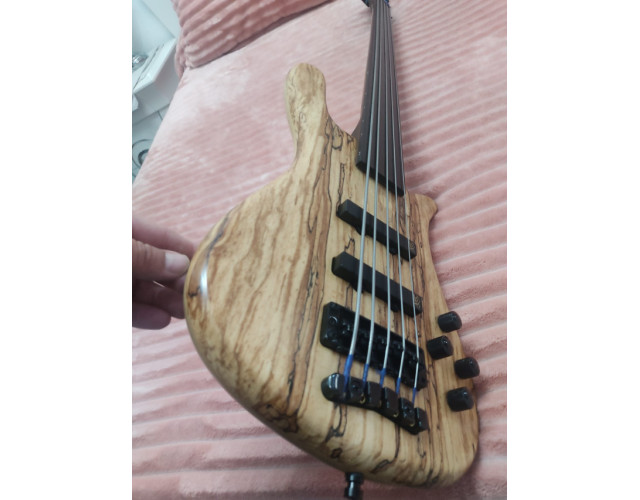 Fletess Bajo Warwick Streamer lx Special edition 2008