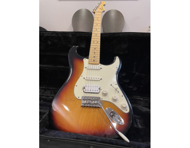 Fender standard stratHSS MN BSB+pastillas+ estuche