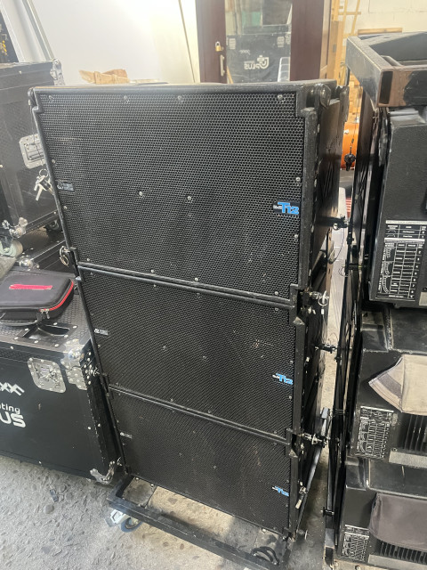 DB TECHNOLOGIES DVA T12