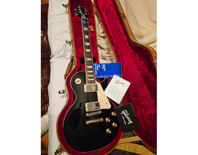 Gibson les paul classic ebony