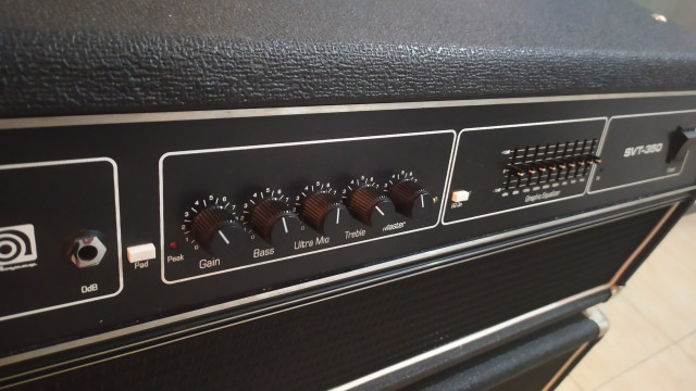 Amplificador Ampeg SVT 350