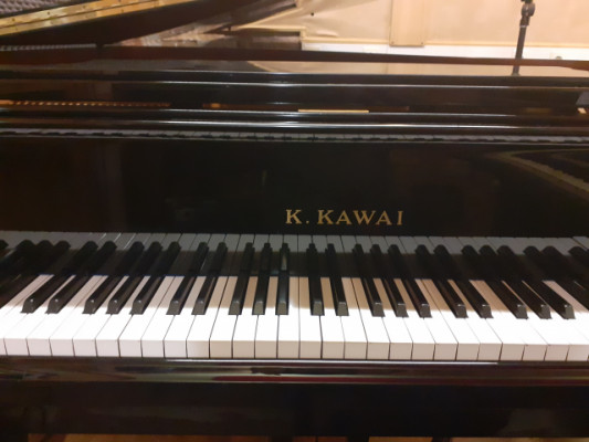 PIANO KAWAI KG-2E