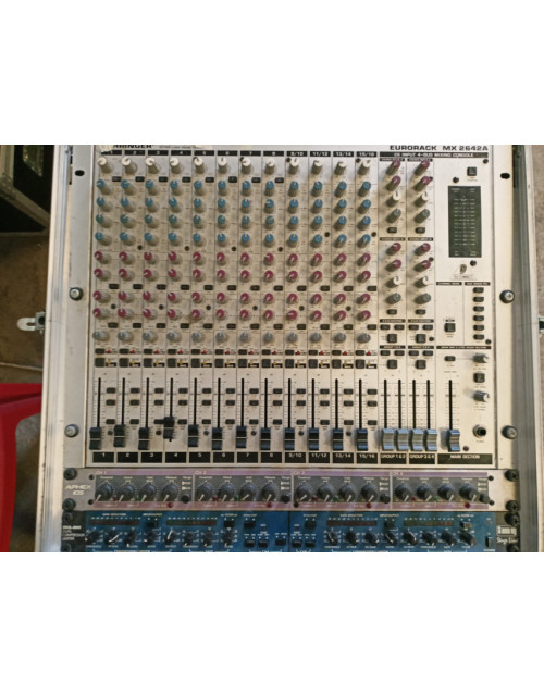 Mezclador Behringer Eurorack MX 2642A