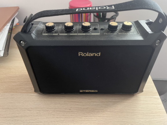 Roland Mobile-AC (Amplificador acústico)