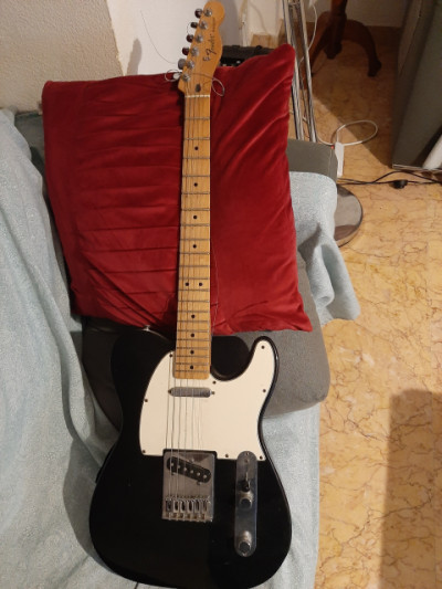 Fender Telecaster negra