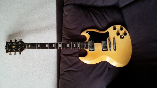 Vendo Gibson SG Standard 1985.