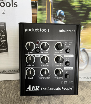 Preamplificador Acústica AER Colourizer 2. Acoustic Guitar Parametric EQ / DI