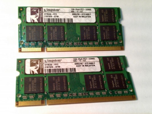 2Gb (1Gb * 2) Memoria RAM DDR2 PC2-5300 SODIMM Portátil