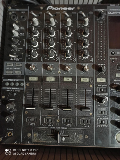 Mesa de mezclas Pioneer DJM800