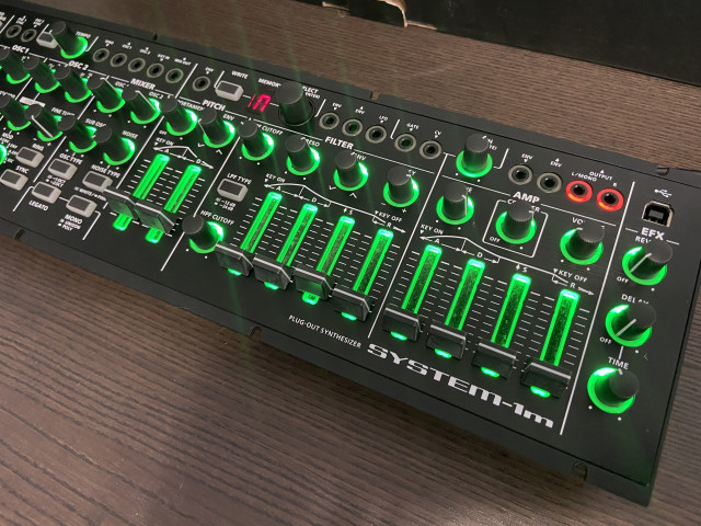 Roland System 1m