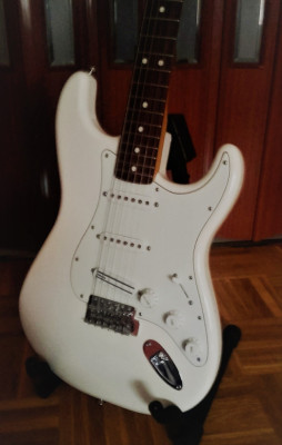 Stratocaster Mejicana 2014 **CAMBIADA**