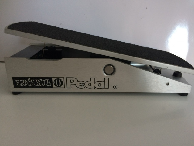 Pedal Ernie Ball 6166 expresión/volumen
