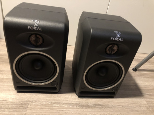 Monitores Focal CMS 50