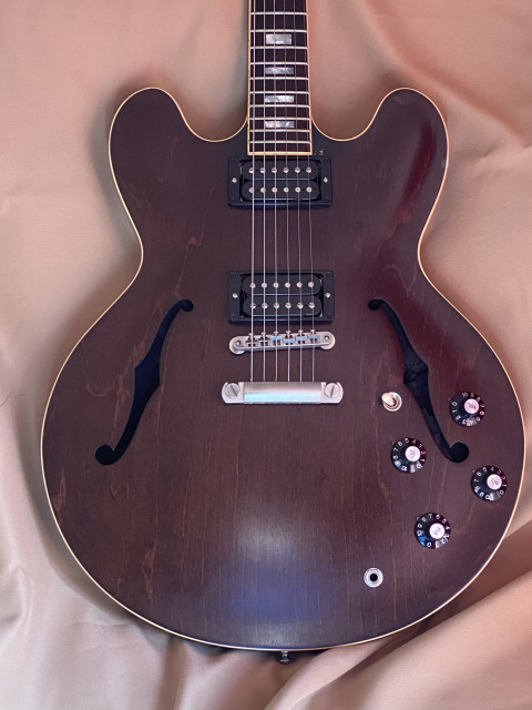 GIBSON ES335  walnut satin