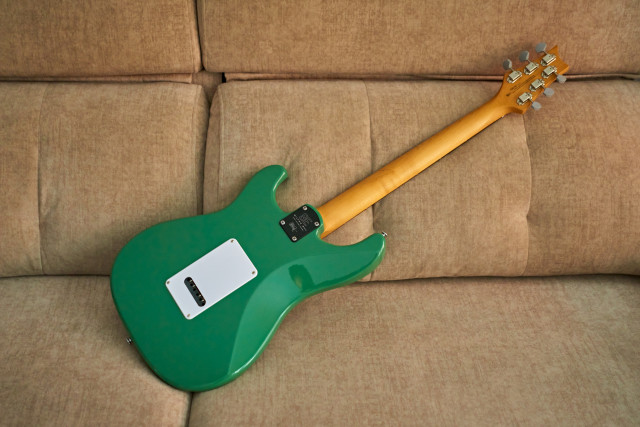 PRS SE Silver Sky