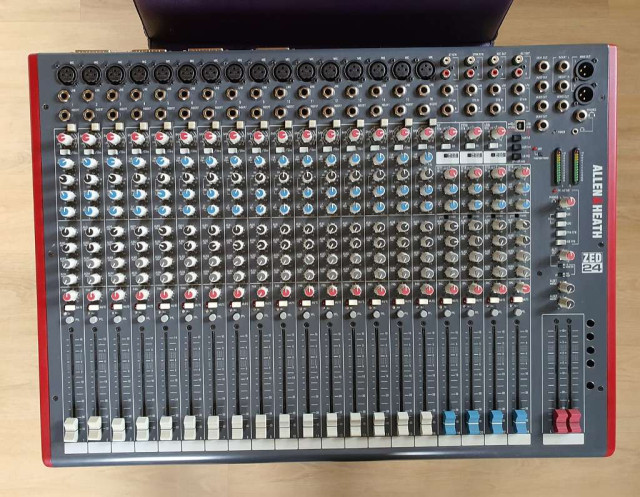 Mezclador A&H ZED 24