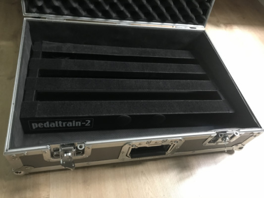 Pedaltrain 2 + flightcase