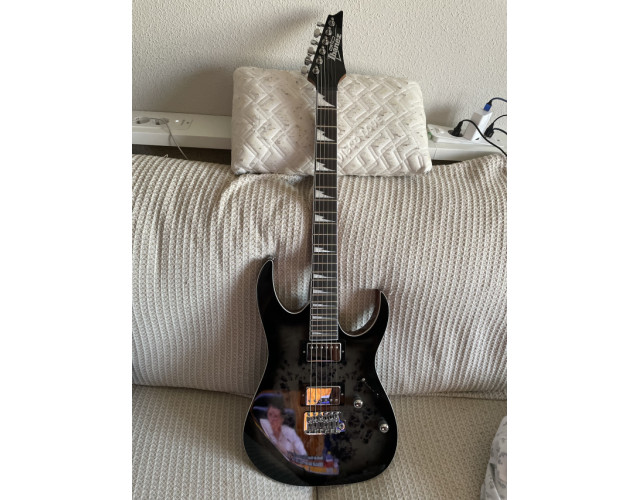 Ibanez GRG220 transparent brown black