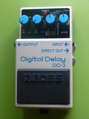 Pedal Digital Delay Boss DD-3 Roland