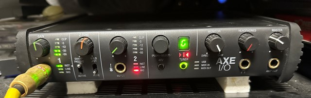 Interfaz de Audio IK Multimedia AXE I/O