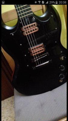 Vendo: Gibson SG Menace