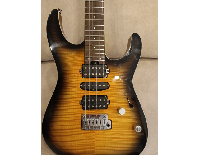 Charvel DK24 Japan HSH 2PT (Mastil de wengué, cuerpo caoba+tapa de arce)