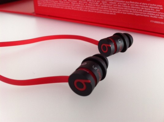 Auriculares in-ear URBEATS by Dr. Dre por Launchpad.