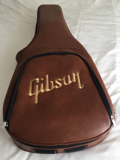 VENDIDA.Gigbag Gibson Les Paul.