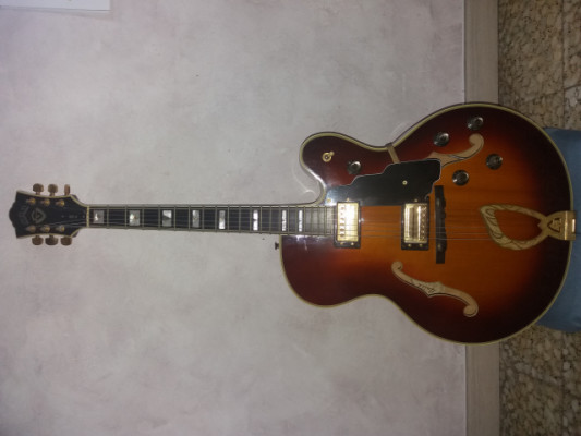 Guitarra JAZZ Guild X-500 del 88