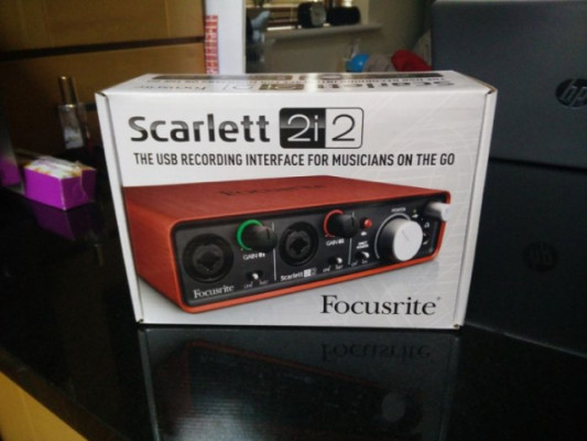 Focusrite Scarlett 2i2 1era generación (A REPARAR)
