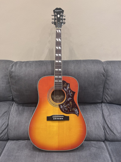 Epiphone Hummingbird Pro (Electroacústica)
