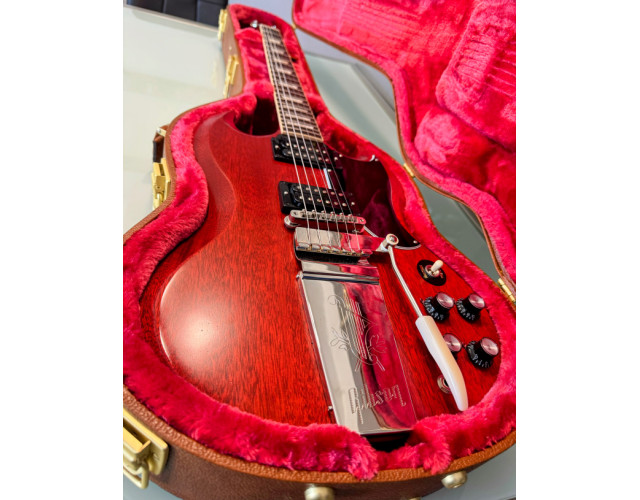 Gibson SG standard 61 reissue maestro vibrola