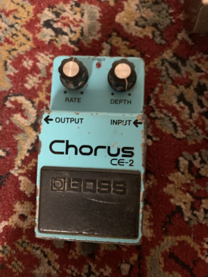 Pedal guitarra Boss CE-2