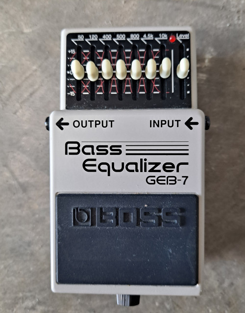 Pedal ecualizador BOSS Bass 7 bandas