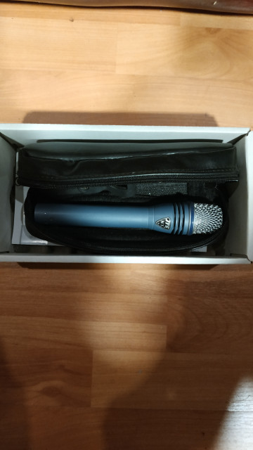JTS NX-9 (Microfono condensador)