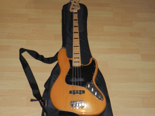 Bajo Fender Squier JB Vintage Modified + Ampli Ampeg BA300-115